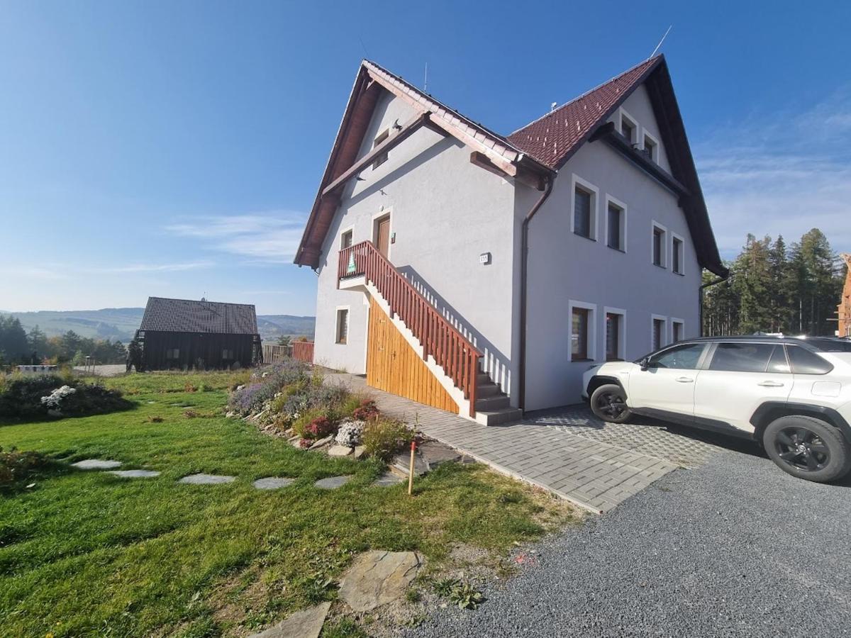 Apartman Felix Vaclavov u Bruntalu ภายนอก รูปภาพ